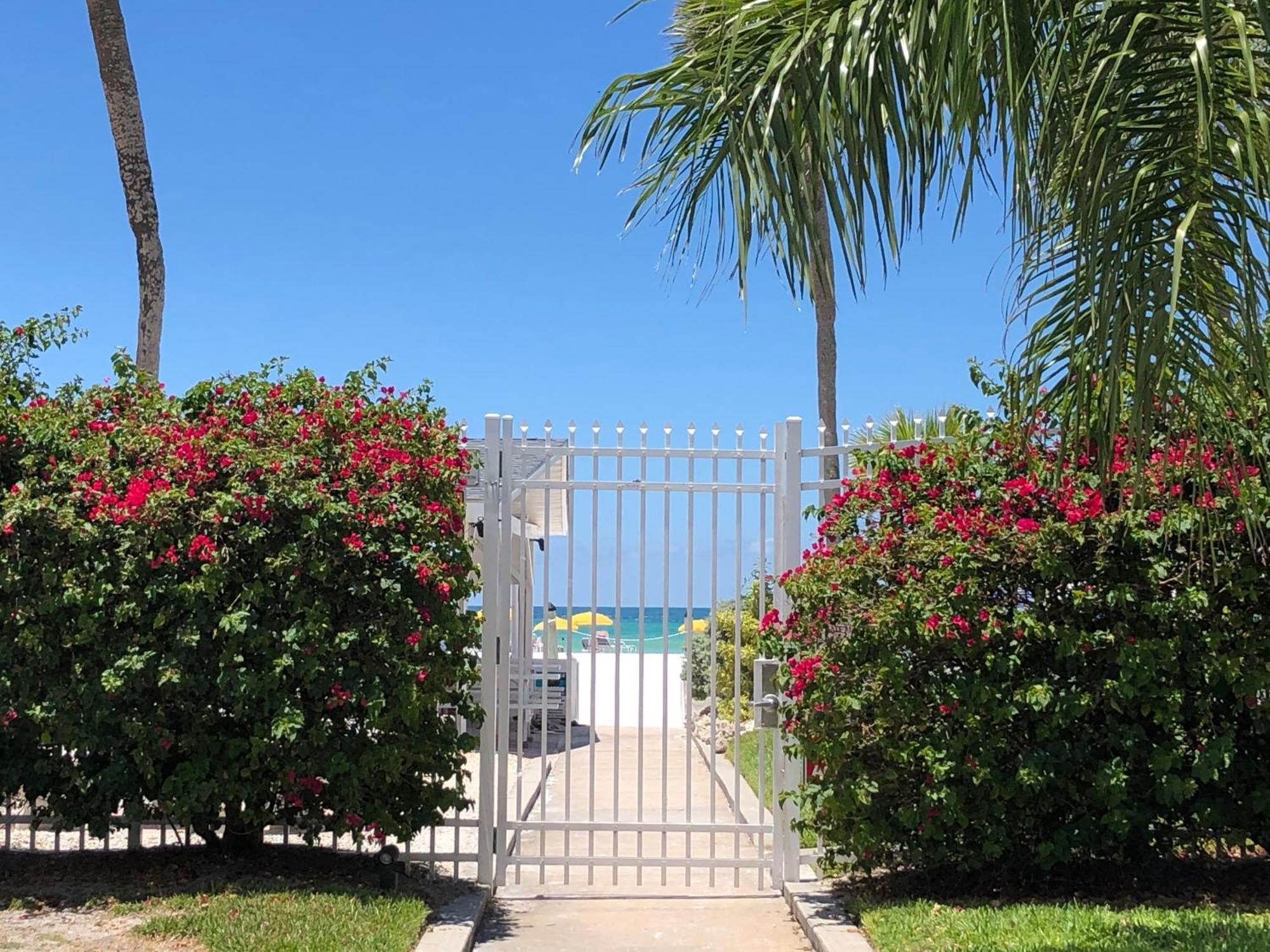 Sea Crest Aparthotel Point O'Rocks Exterior photo