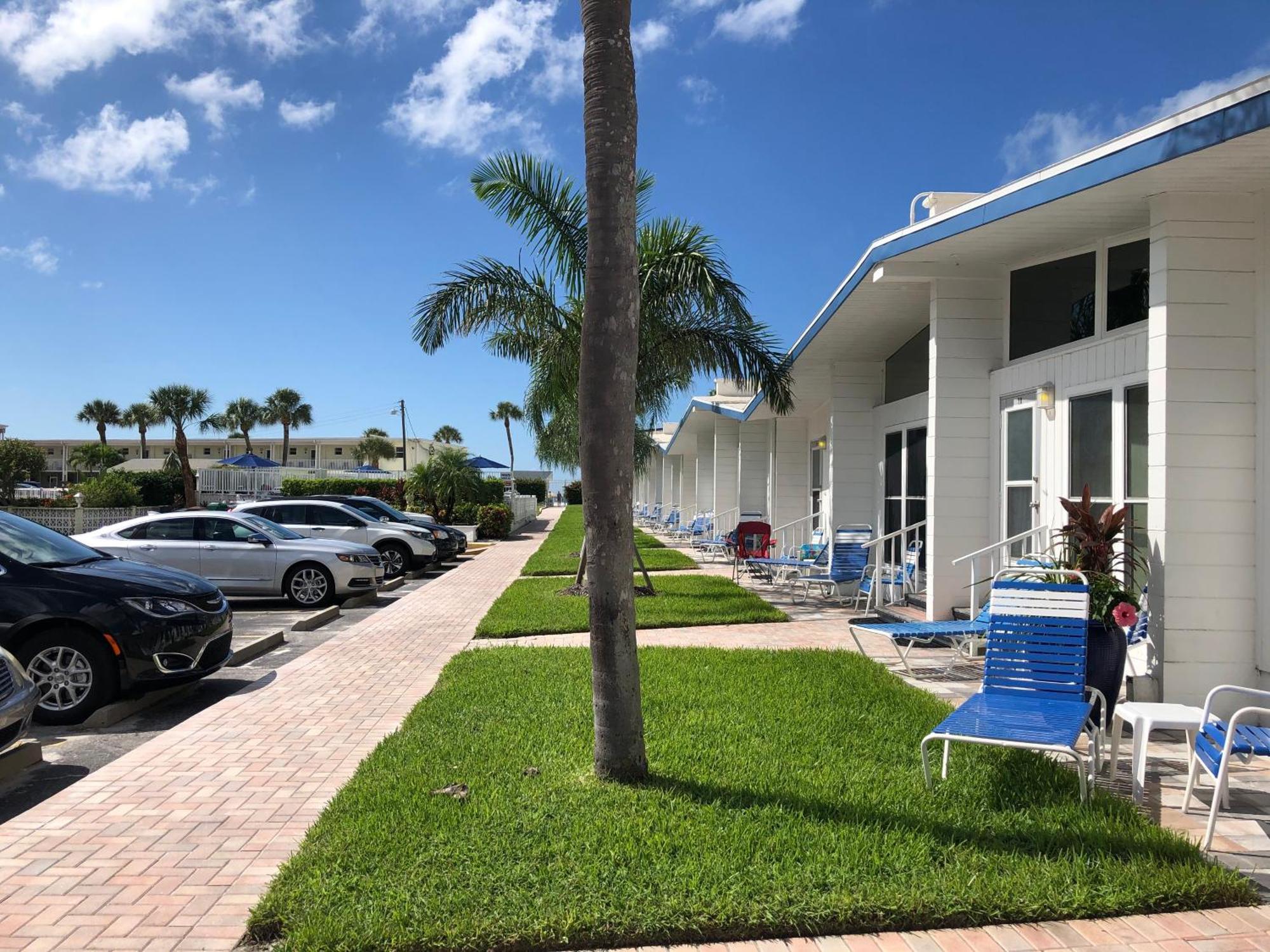 Sea Crest Aparthotel Point O'Rocks Exterior photo